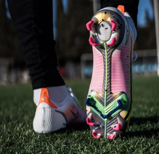 Loja de futebol online - Futbol Emotion PT - Blogs de futebol - Mercurial 21 VS adidas X ghosted - 3.webp